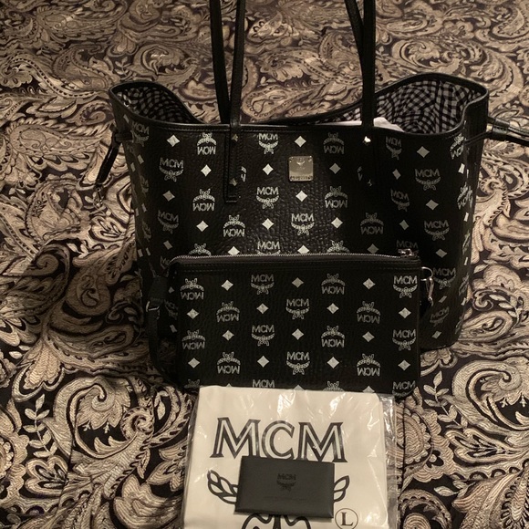 MCM Handbags - MCM Shopper